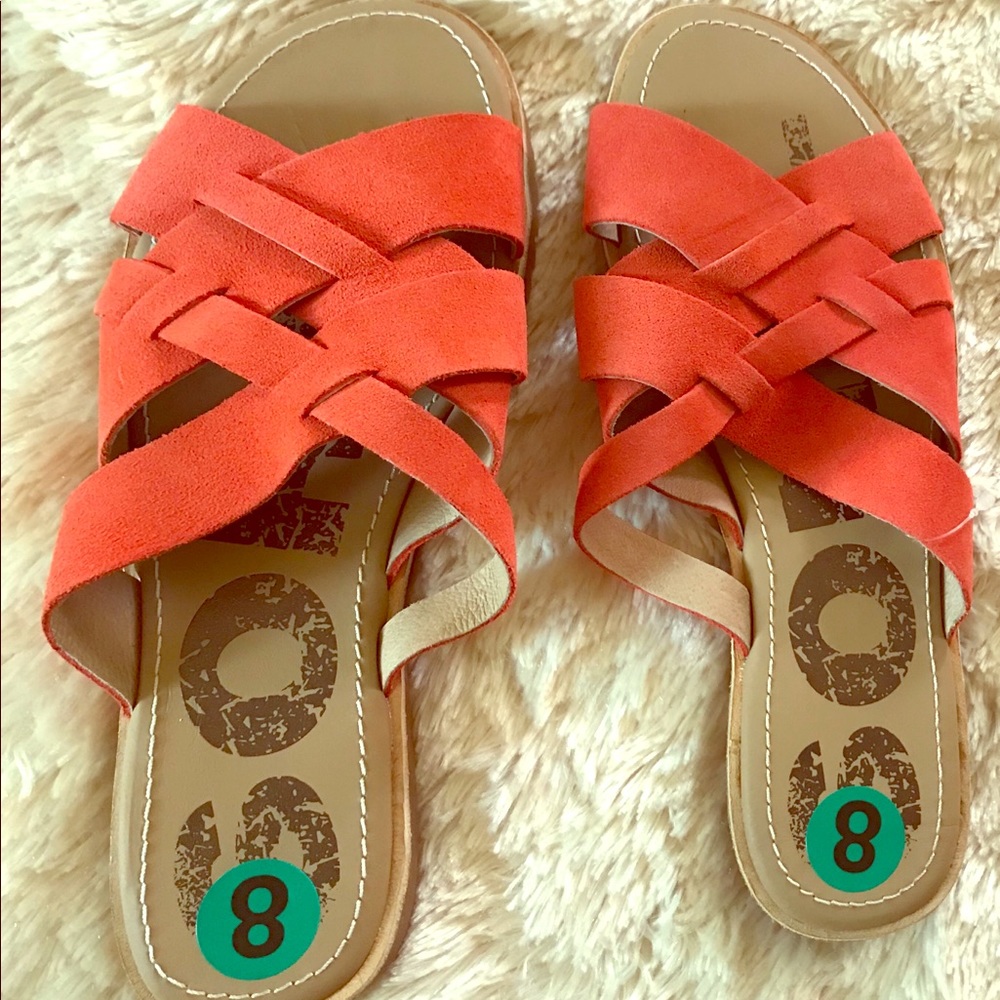 NWOT Sorel Ella suede slide slipper